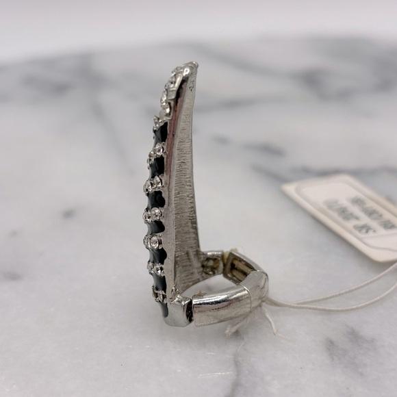 Spike Striped Crystal Finger Nail Ring - Picture 6 of 6